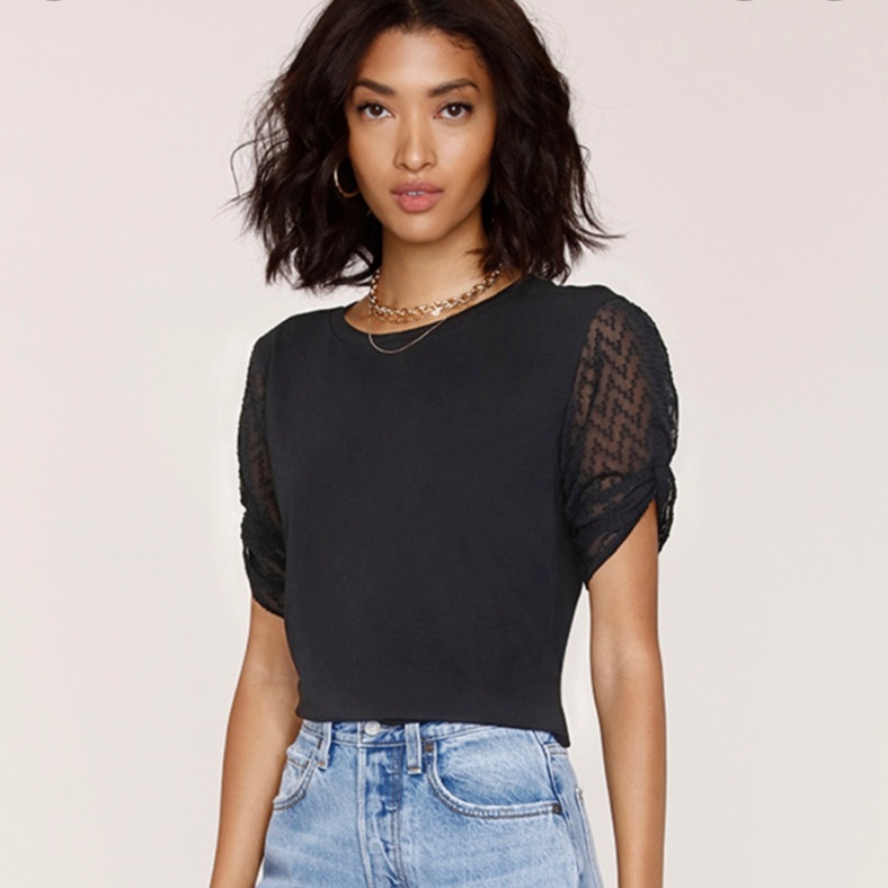 NWT heartloom Mary Jane’s Jolene tee Size Small